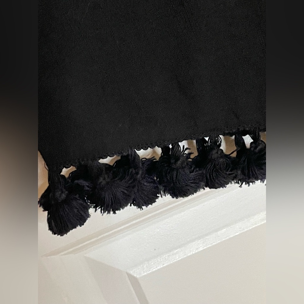 Sunny Leigh Black Cotton Tunic Top Tassel Fringe Hem Split V Neck Size L - Picture 4 of 9